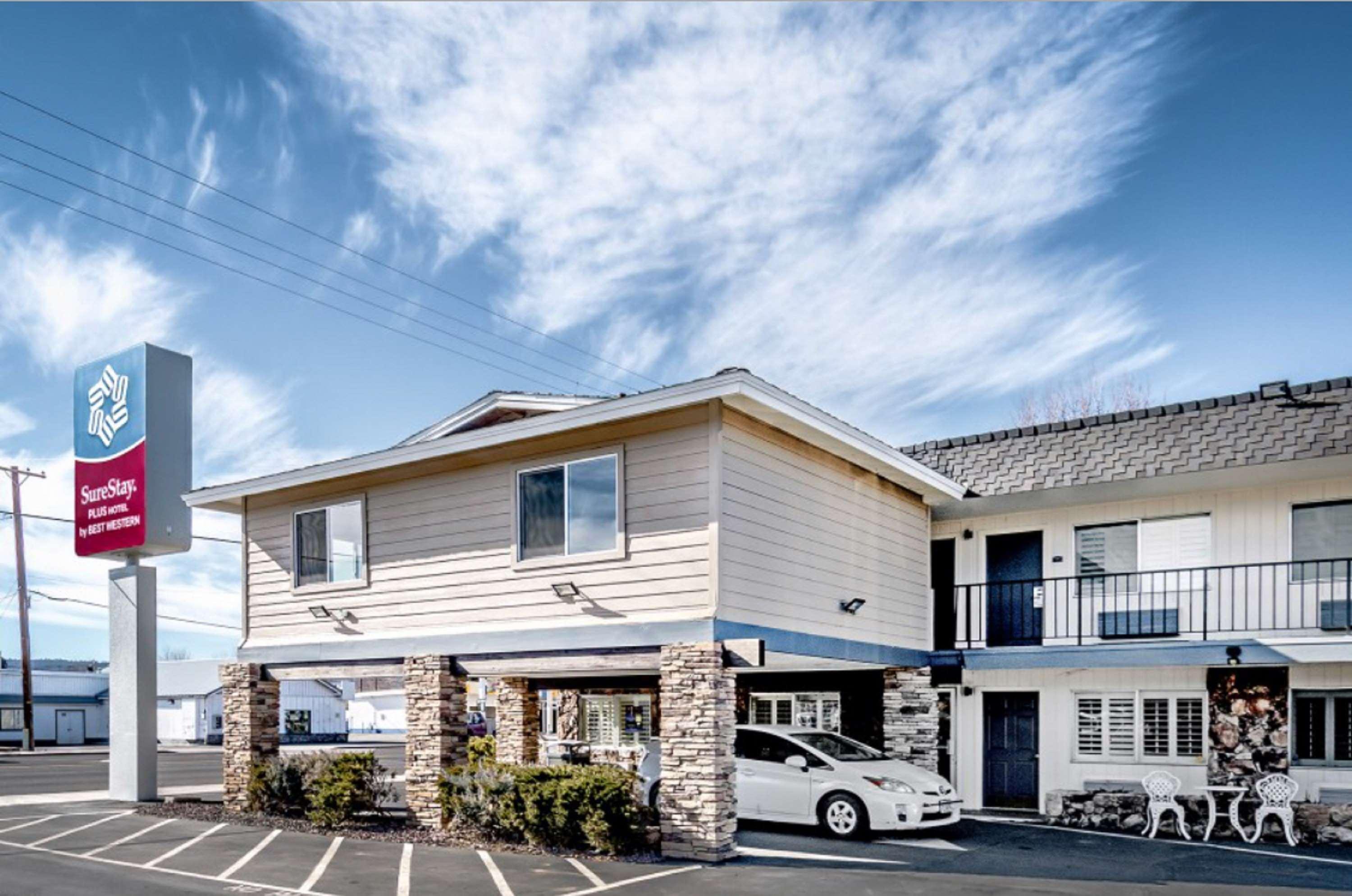 Surestay Plus Hotel By Best Western Сузанвилл Экстерьер фото