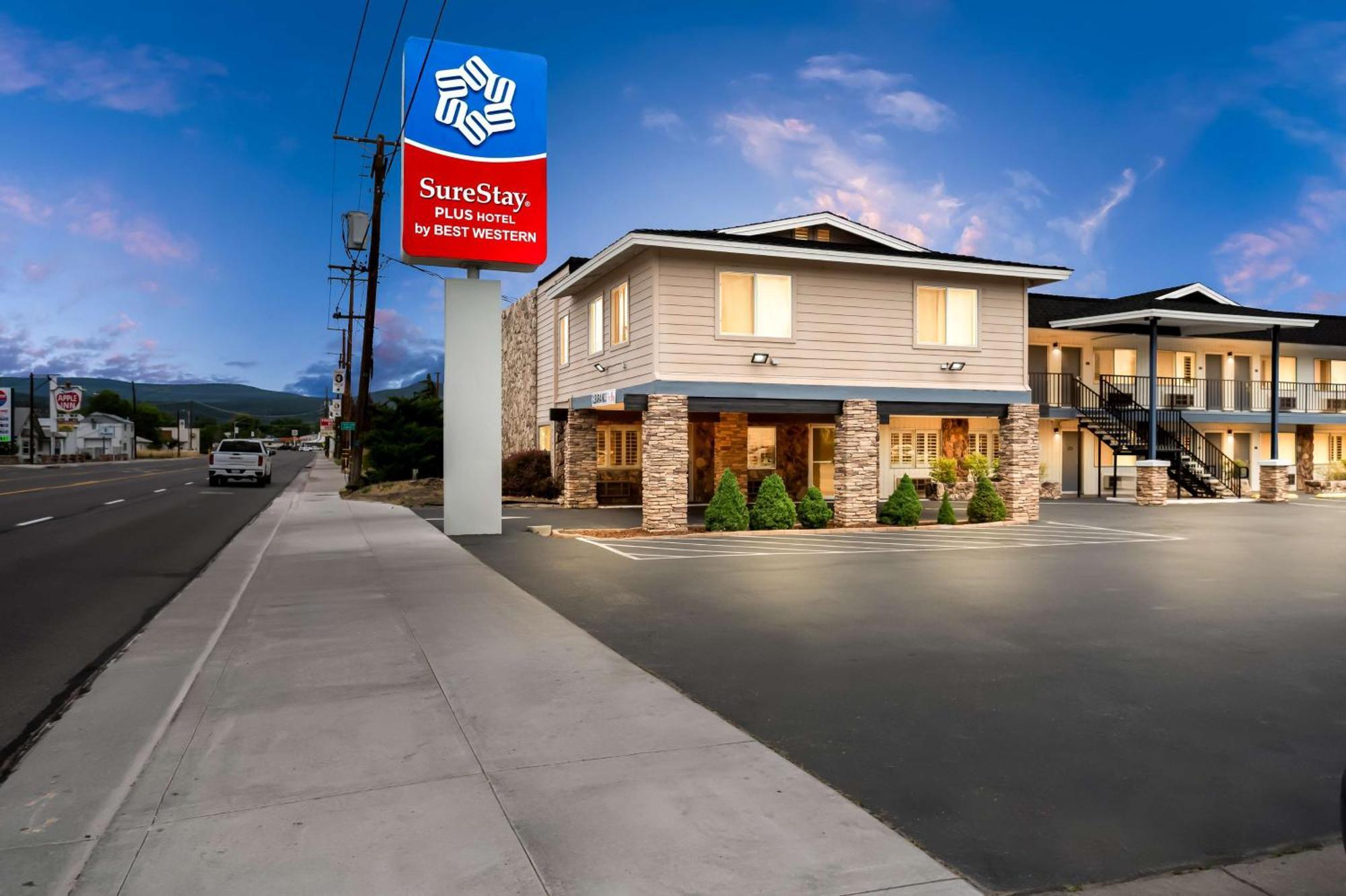 Surestay Plus Hotel By Best Western Сузанвилл Экстерьер фото
